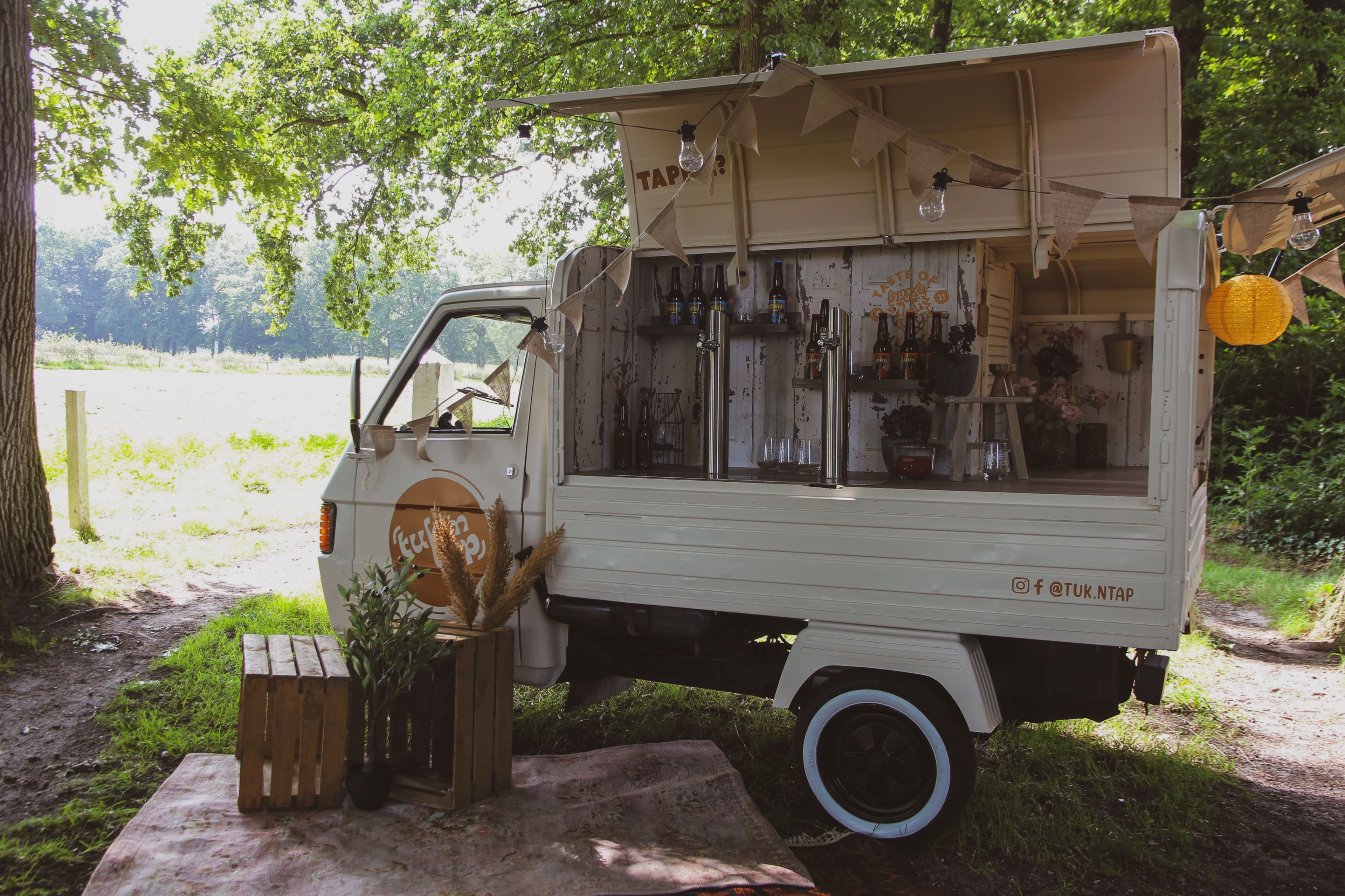 Piaggio Ape biertap huren